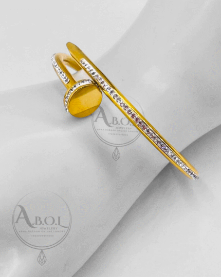 NAIL CARTIER STONE HANDCUFF