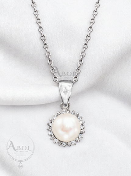 Pearl Pendant Necklace With Diamond Accents