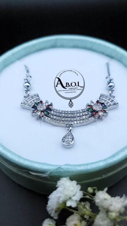 Stunning Silver-Plated Necklace with Zircon & Floral Accents