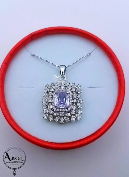 Exquisite Silver Crystal Pendant – Timeless Sparkle