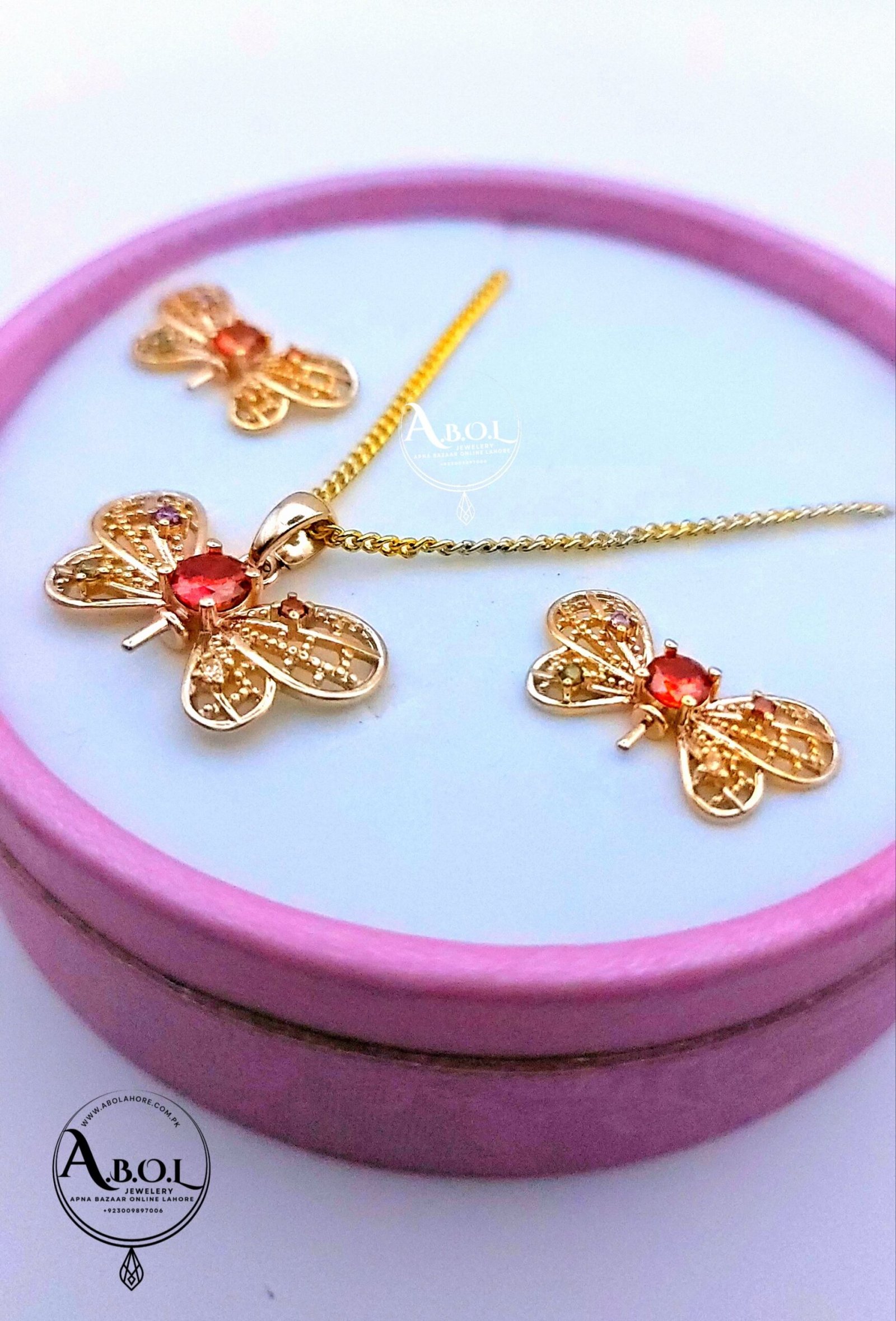 Elegant Butterfly Jewelry Set – Necklace & Earrings - Image 2