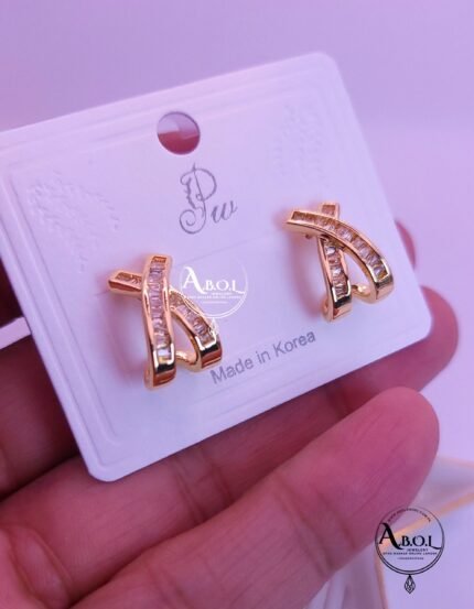 Modern Gold & Crysta Curve Earrings
​