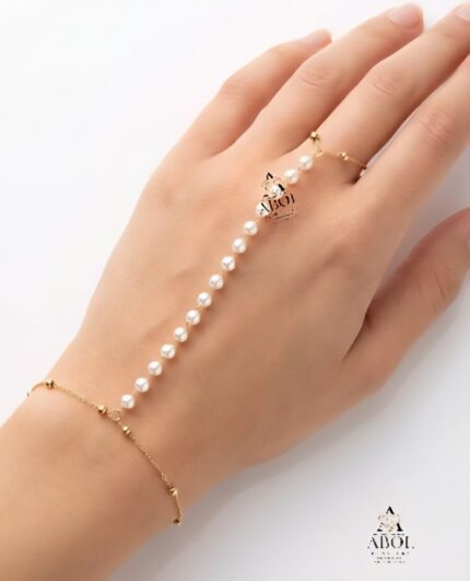 Pearl Hand Chain Bracelet Anja